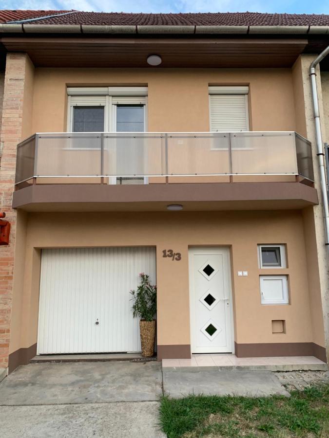 Malom Vendeghaz Villa Szarvas Exteriör bild
